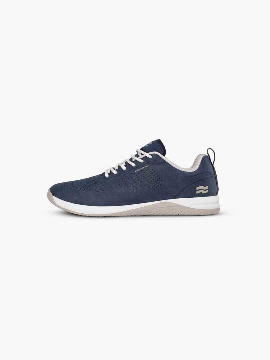トラベルミッドトレーナー　クルーズブルー　UK6 US8 EU39 Sueze Trainer – STRIKE MVMNT