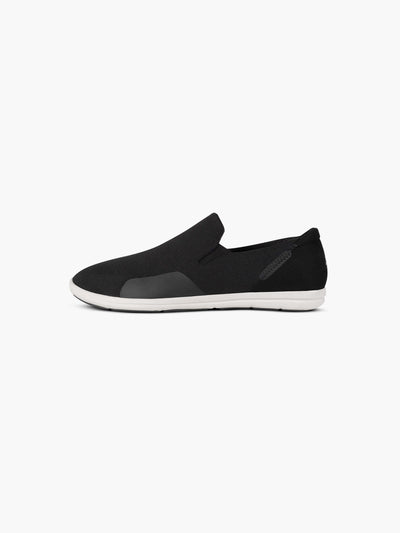 Strike Movement Traveller AF slip-on cross-training shoes in Phantom black and white for functional workouts